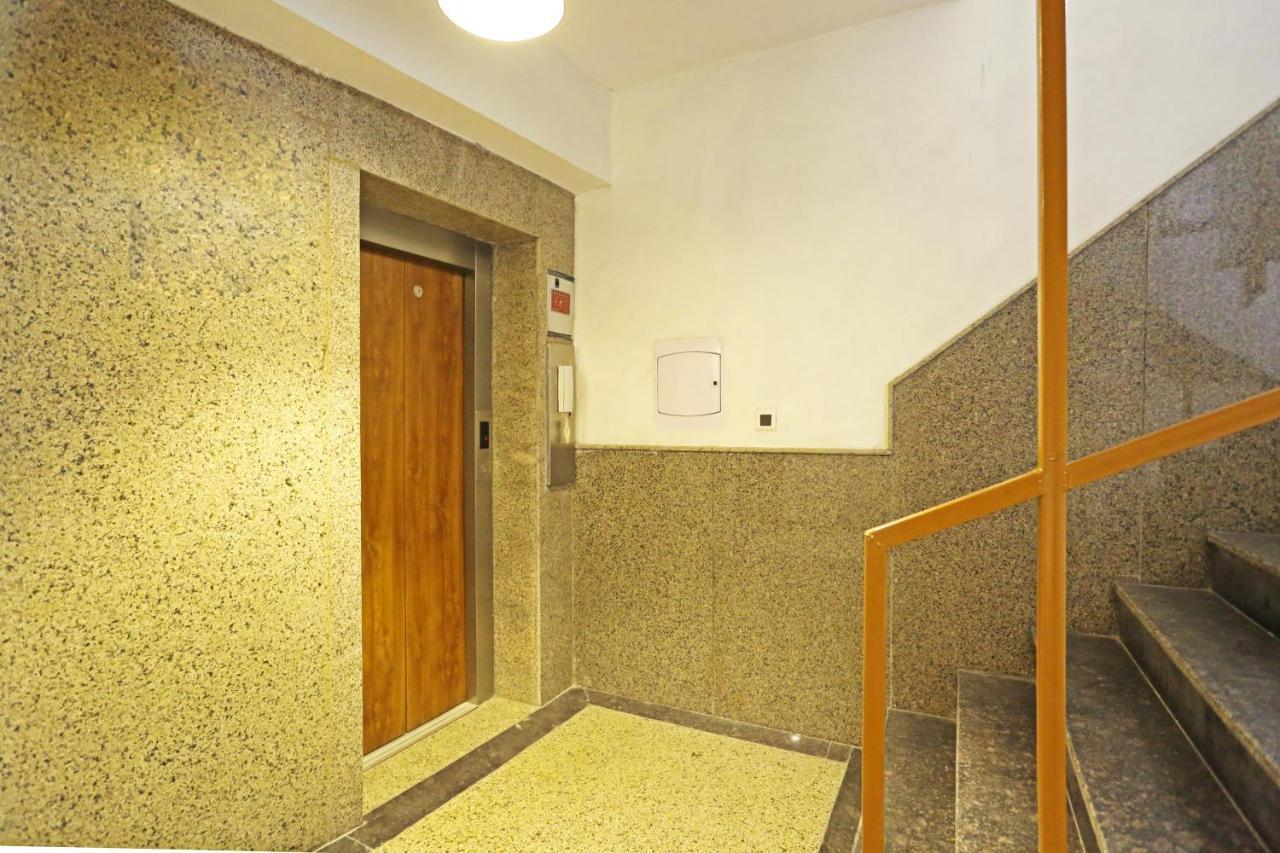 Hotel Gl Suites Near Delhi Airport New Delhi Exterior photo